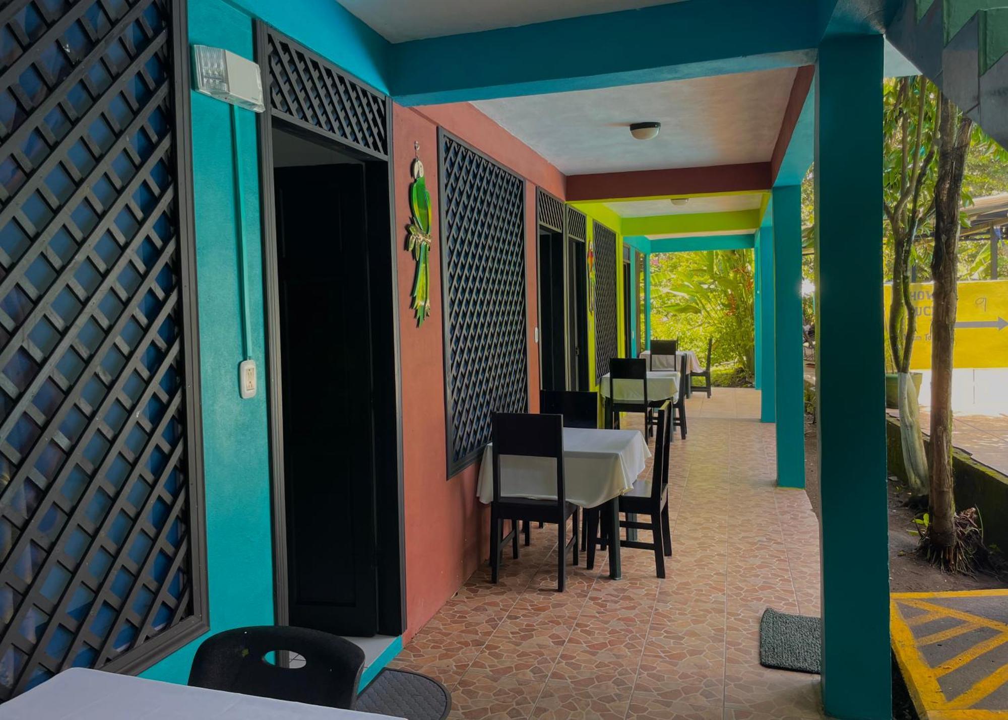 Los Amigos Jungle Hotel Tortuguero Ngoại thất bức ảnh