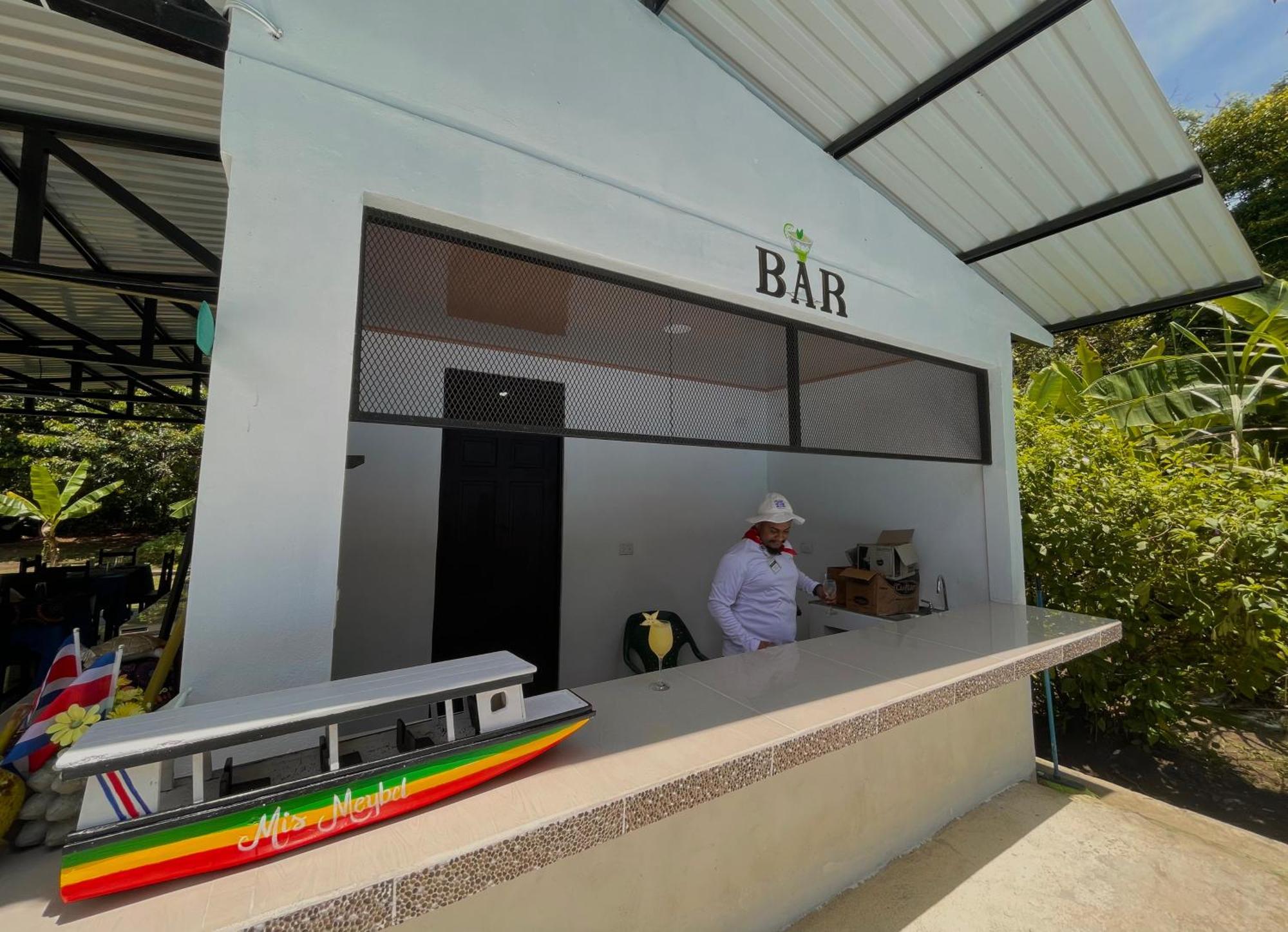 Los Amigos Jungle Hotel Tortuguero Ngoại thất bức ảnh