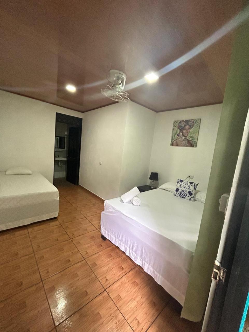 Los Amigos Jungle Hotel Tortuguero Ngoại thất bức ảnh